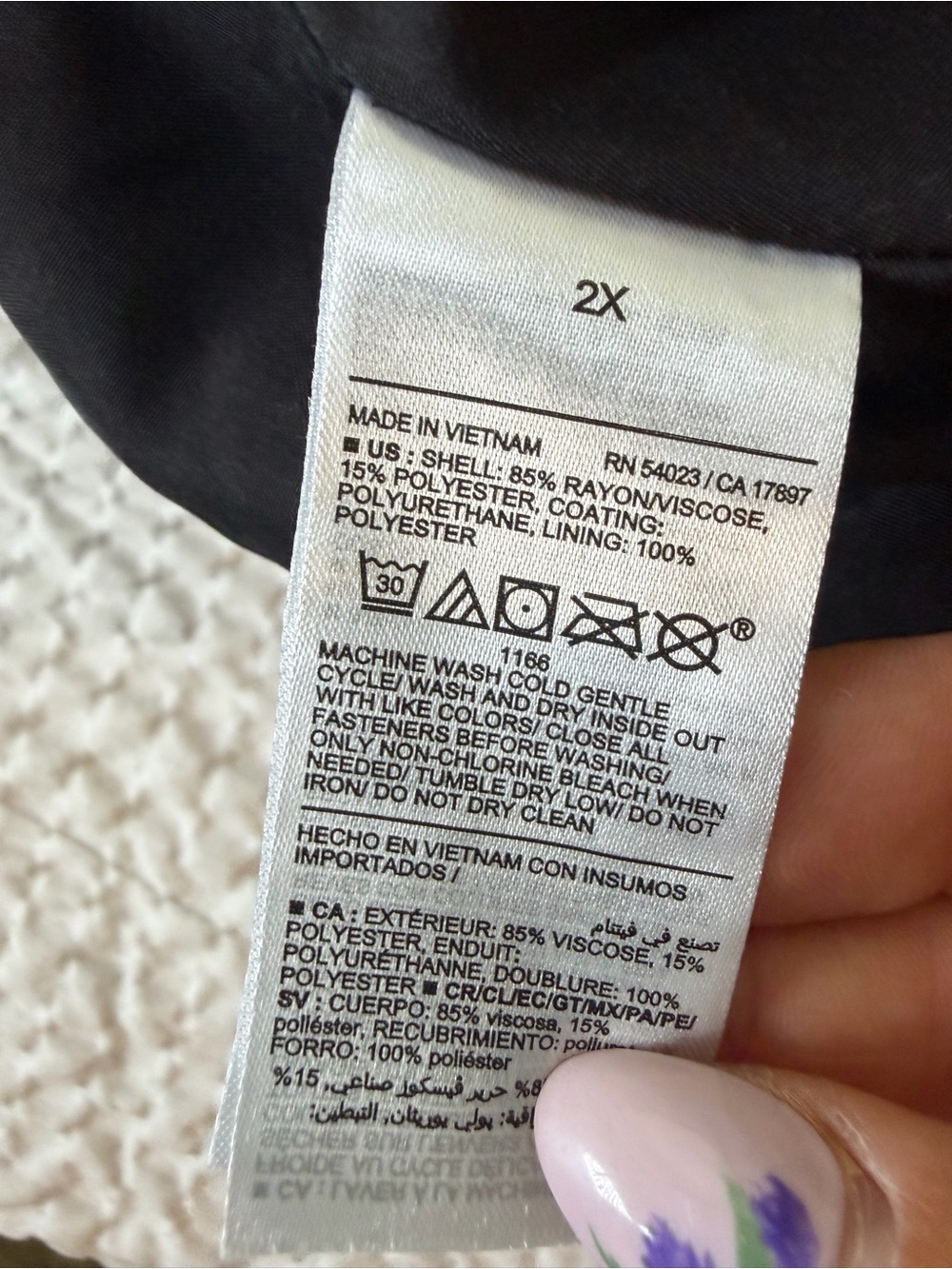 Old Navy Black Faux Leather Skirt - Picture 5 of 5